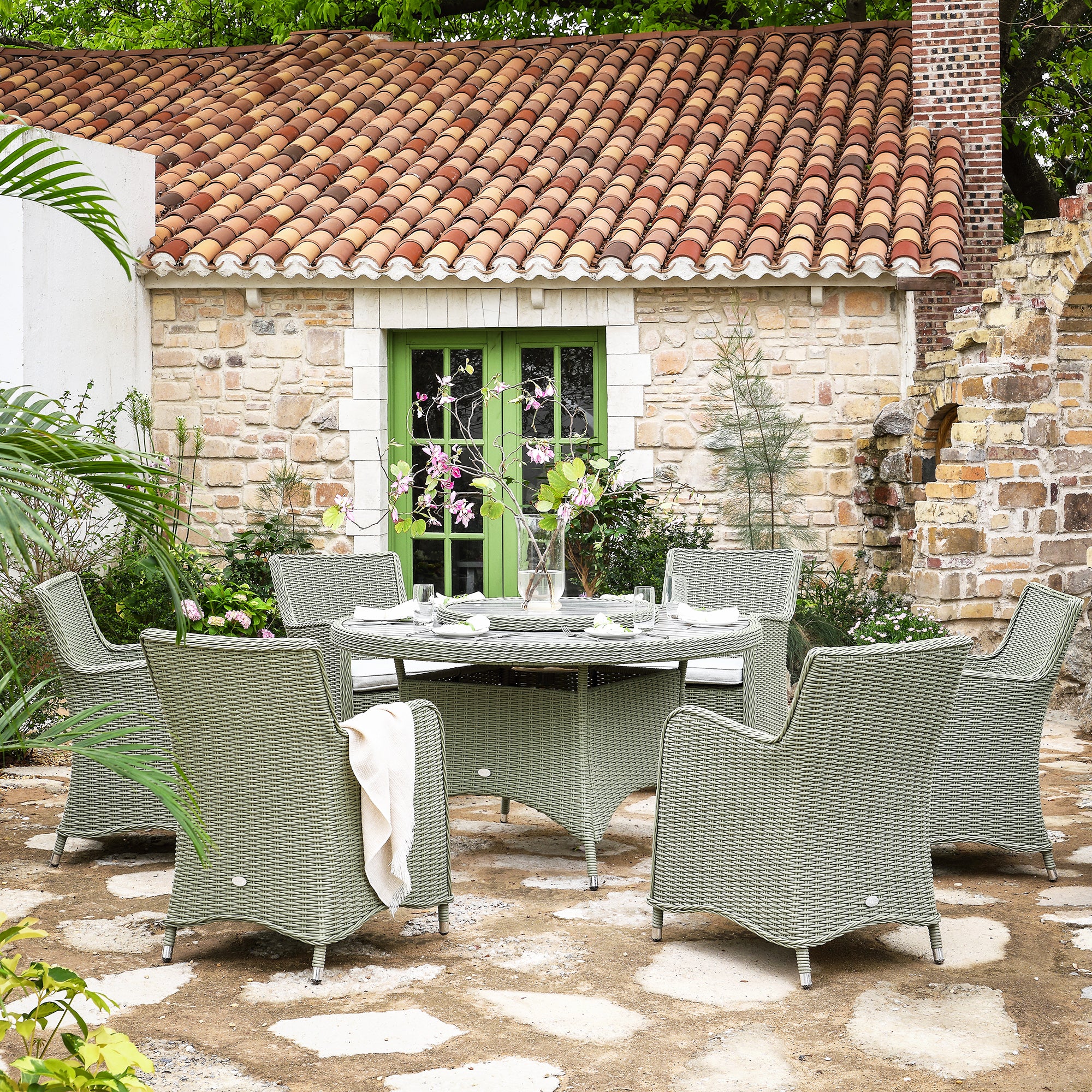Hampshire 6-Seater Round Wicker Rattan Dining Set with Lazy Susan & Ice Bucket, Desert Sage - Image 2